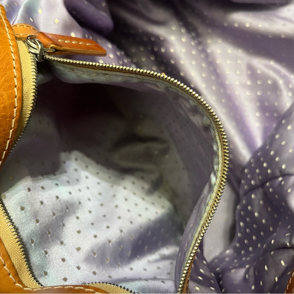 Valentino Vintage V Logo Shoulder Bag Tan and Leather- some wear see description - Picture 7 of 16